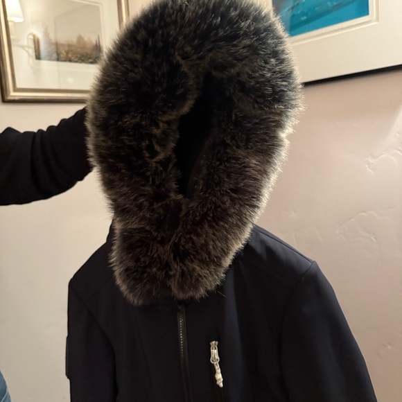 Sweaty Betty Black Ski Jacket with Faux Fur Hood - Picture 11 of 15